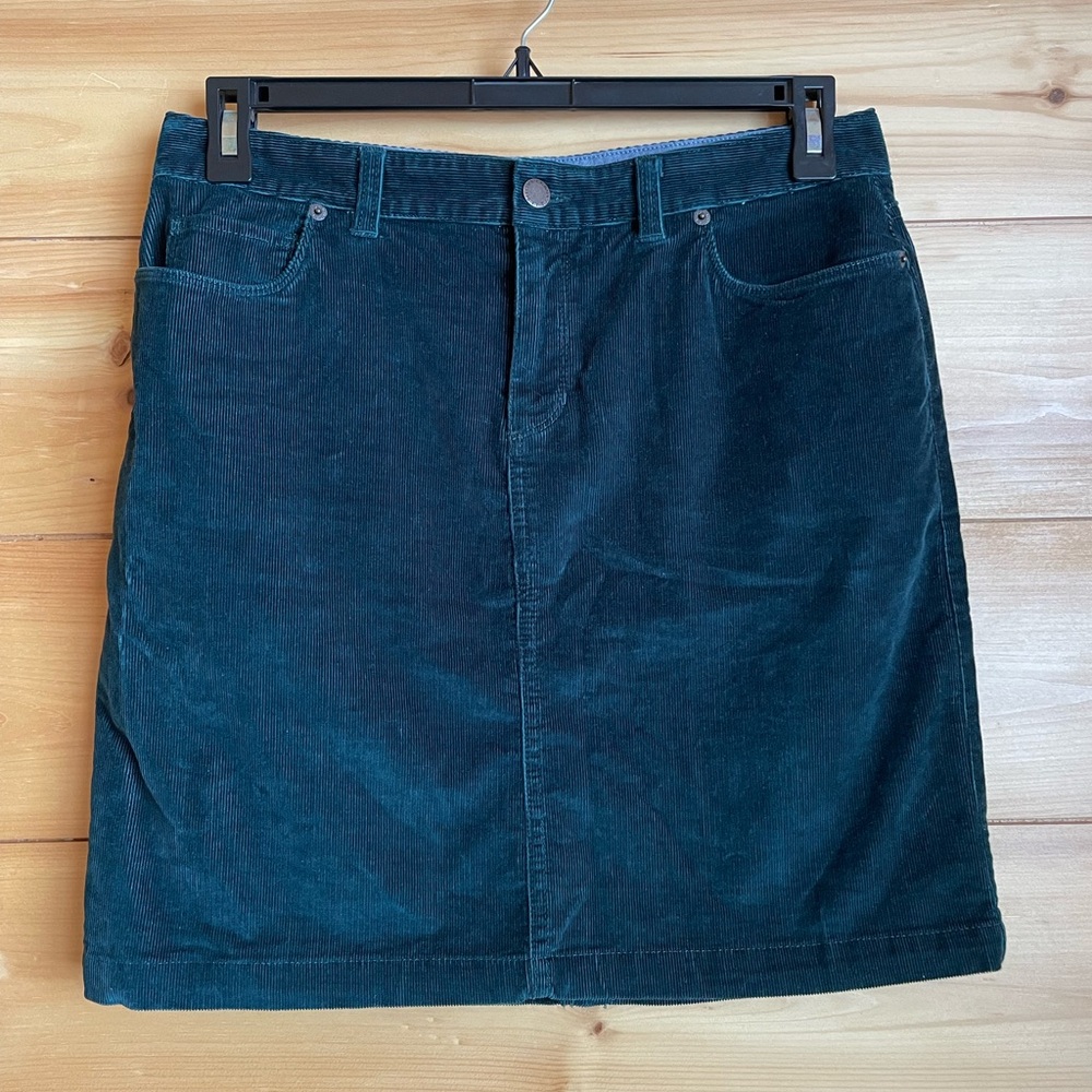 Green L.L.Bean corduroy mini skirt